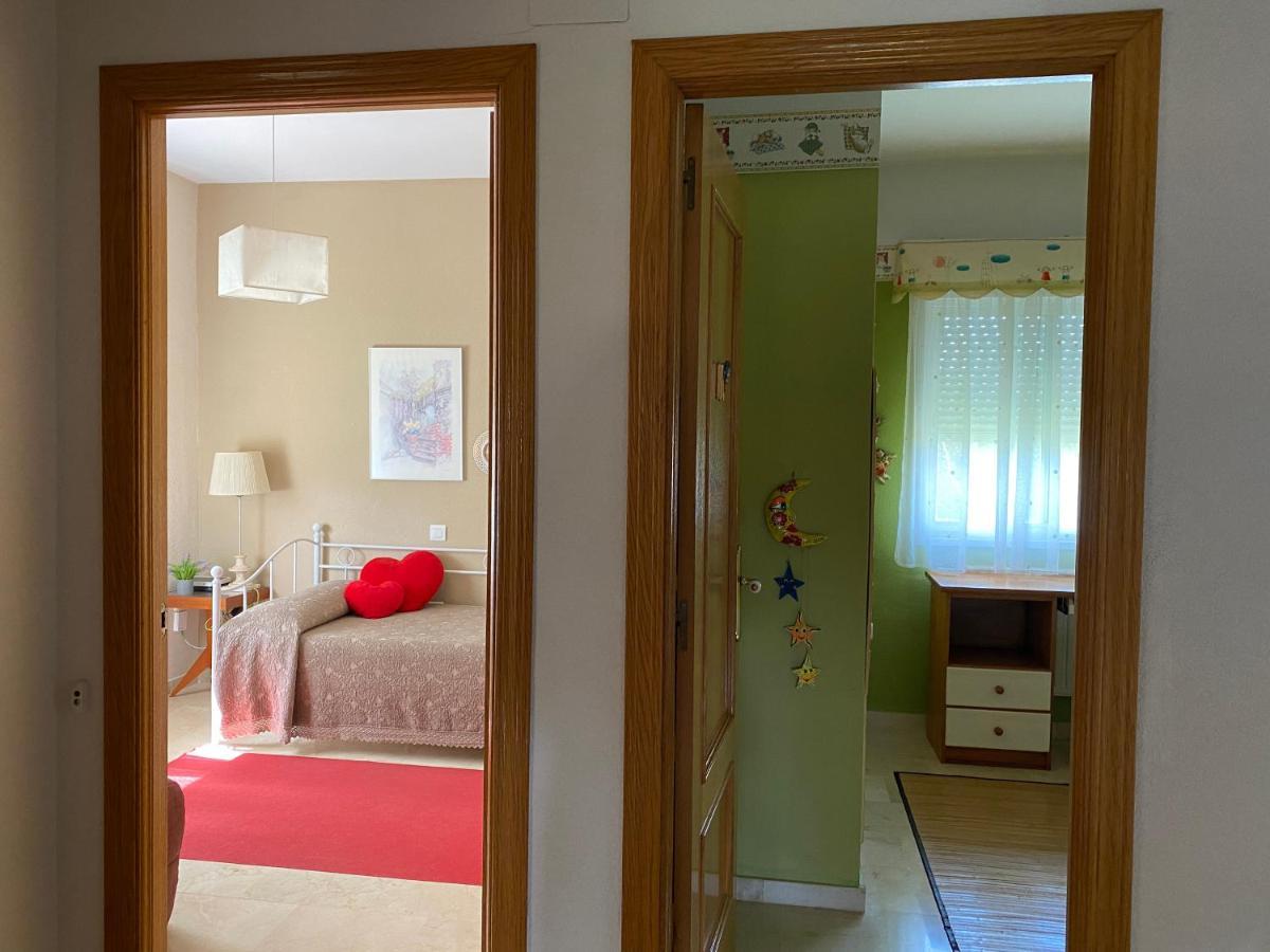Jardin De La Yedra Guest House กาเซเรส ภายนอก รูปภาพ