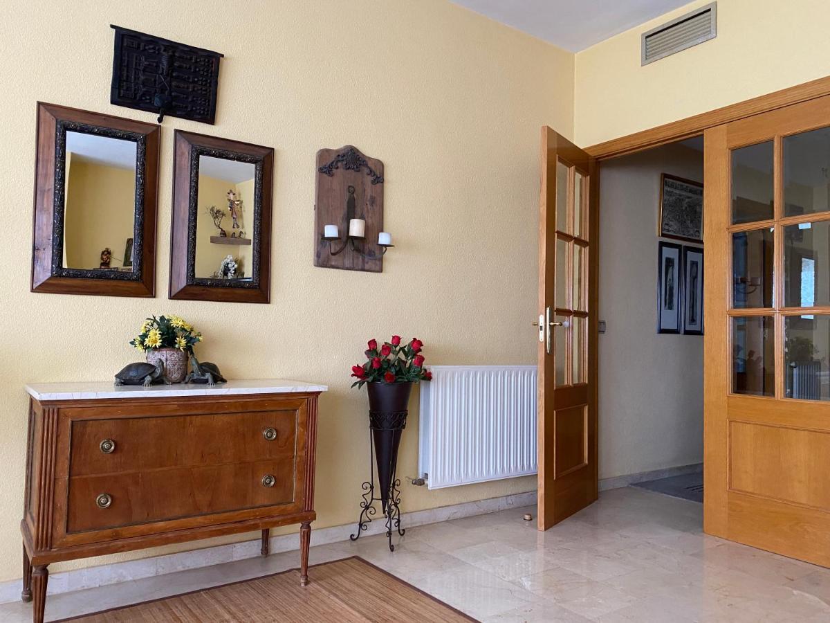 Jardin De La Yedra Guest House กาเซเรส ภายนอก รูปภาพ