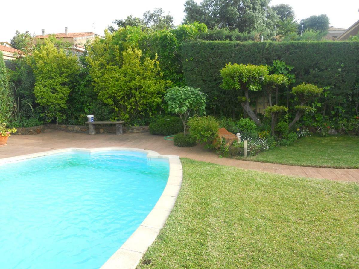 Jardin De La Yedra Guest House กาเซเรส ภายนอก รูปภาพ